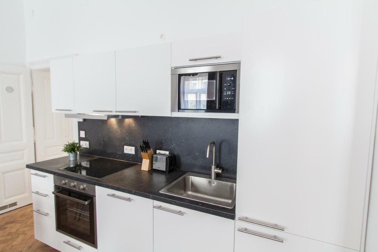 Design I Contactless Check-in Apartment Wien